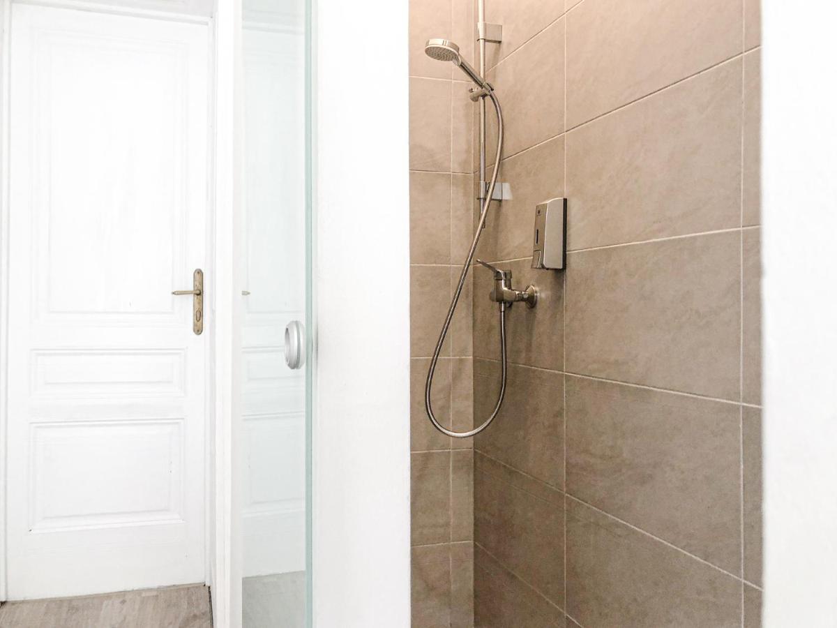 Commodious 2Br Apt. Near Akh-Perfect For Groups Vienna Exterior photo
