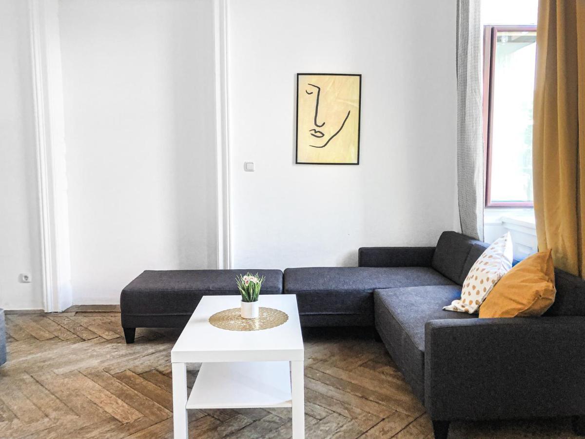 Commodious 2Br Apt. Near Akh-Perfect For Groups Vienna Exterior photo